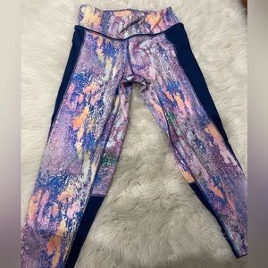 Jessica Simpson yoga pants size small never worn (no tags )